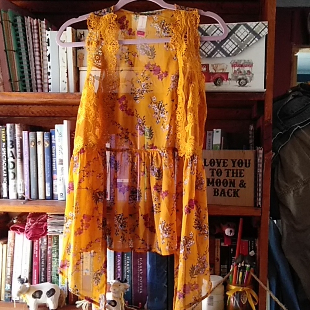 Floral Lace Vest